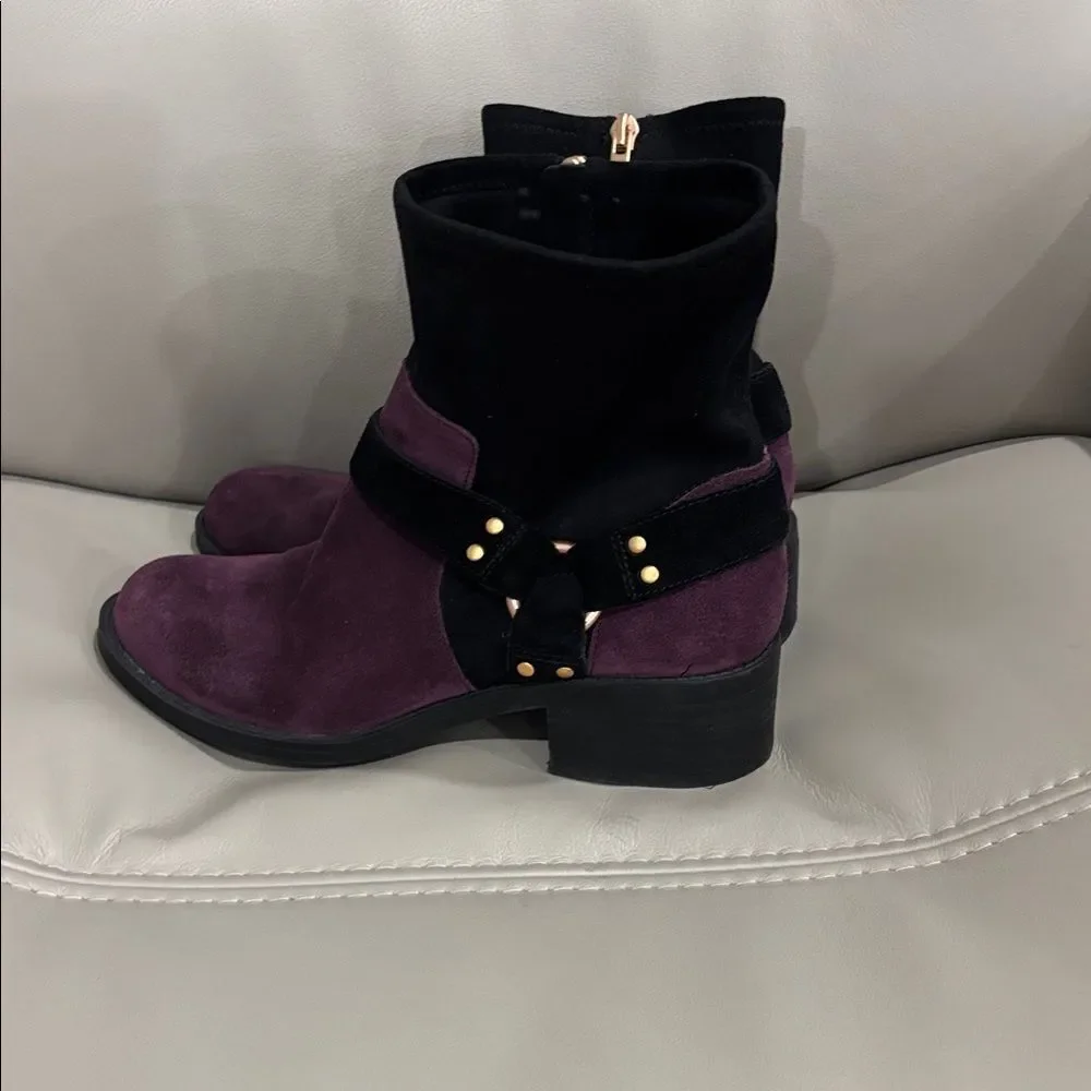 Lori Goldstein Collection Mulberry Moto Boot with Strap Detail  sz 8.5